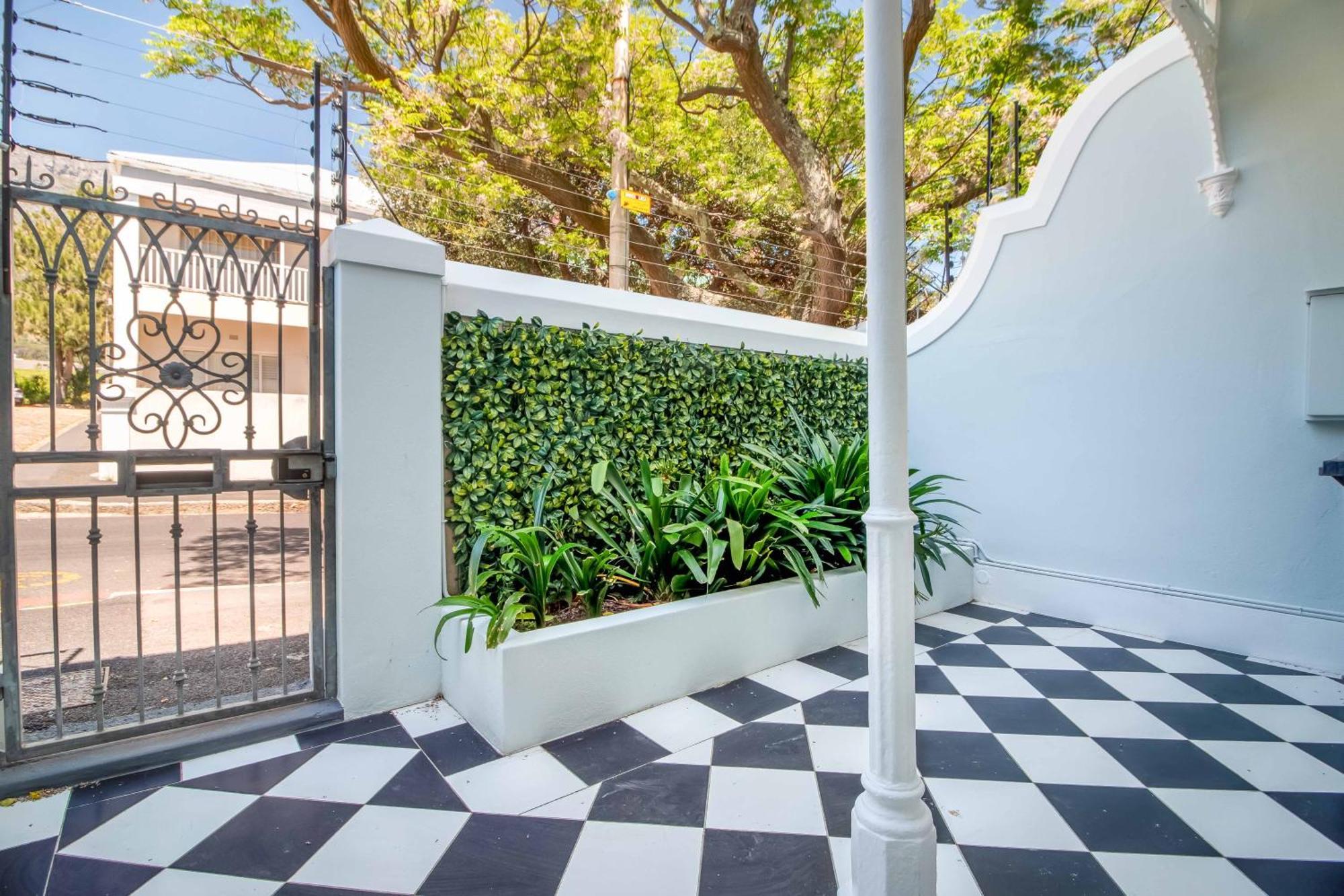 Beautiful Old Victorian Holiday home Cape Town